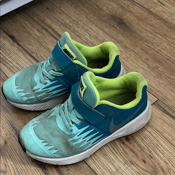 Nike Other - Nike Kids Teal and Lime Sneakers​